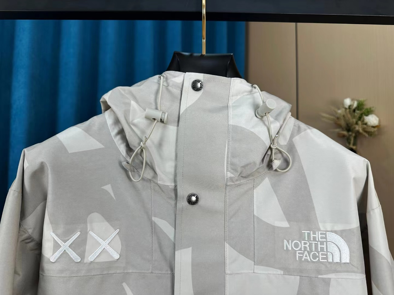 The North Face Xx Kaws Jacket (3) - newkick.org